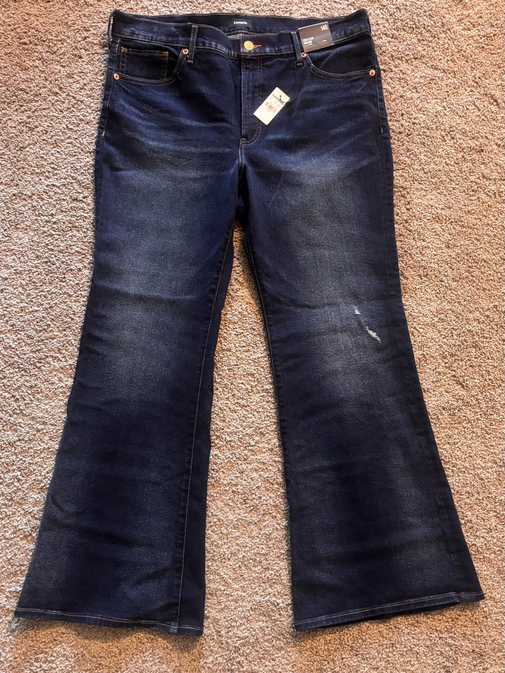 Express 705 Flare Mini Rise Jeans
NWT Size 14S